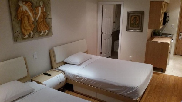 Dragon Gate Inn image 25