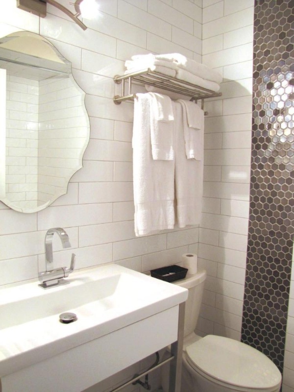 Dragon Gate Inn image 29