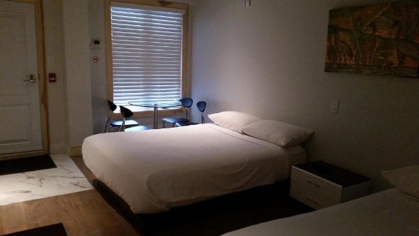 Dragon Gate Inn image 34