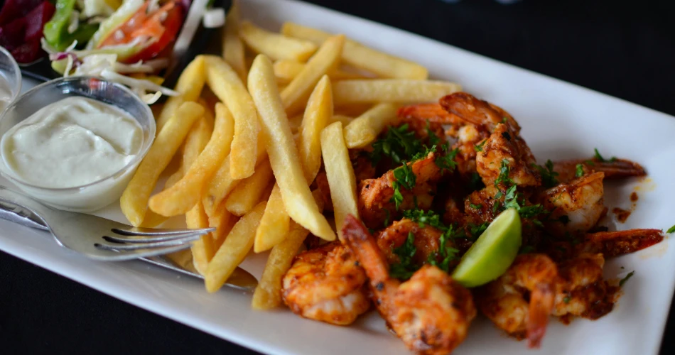 10 Mouthwatering Local Foods to Try in Toronto