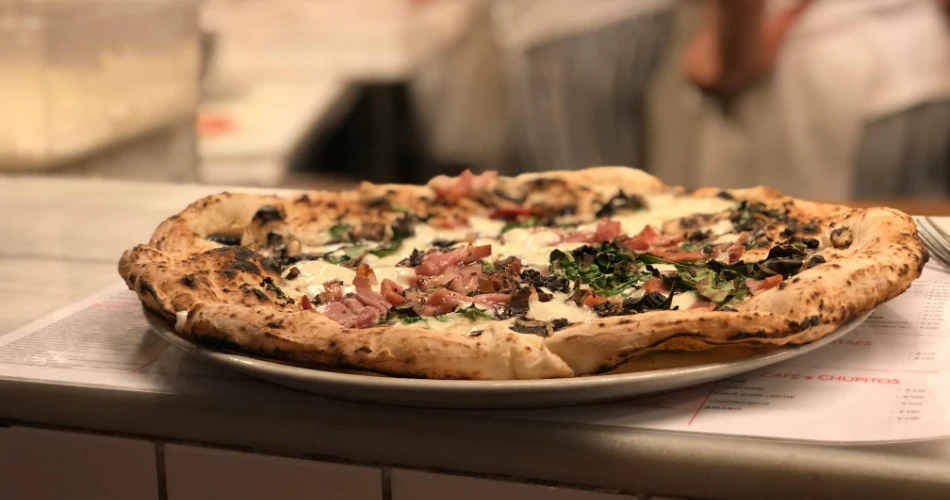 10 Mouthwatering Local Foods to Try in Toronto