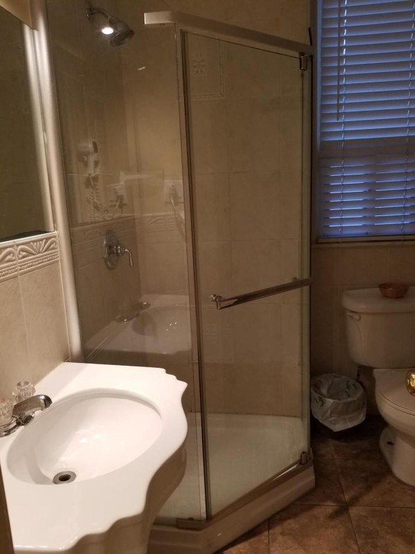 Dragon Gate Inn image 20